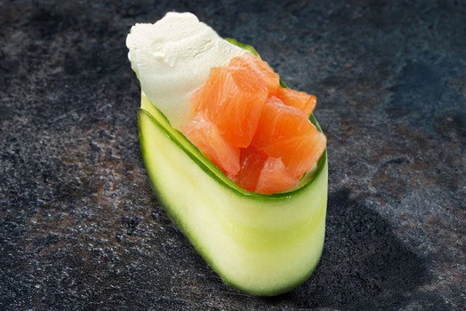 КАППА КОПЧЕНЫЙ ЛОСОСЬ С СЫРОМ КРЕМЕТТА