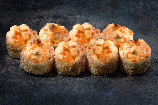 ЗАПЕЧЕННЫЙ РОЛЛ С КРЕВЕТКОЙ И УГРЕМ