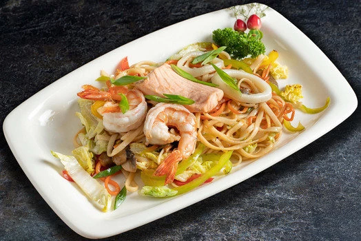 ЯКИ УДОН ЛАПША С МОРЕПРОДУКТАМИ