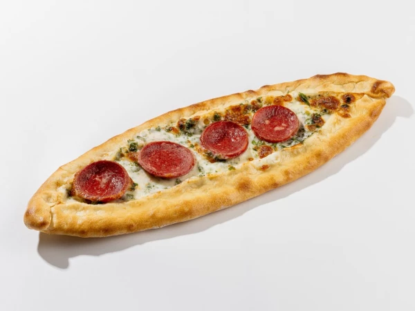 Фирменное пиде Tofi Bistro