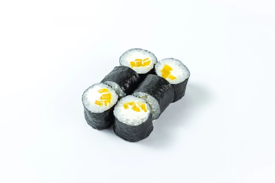 Маки с такуаном