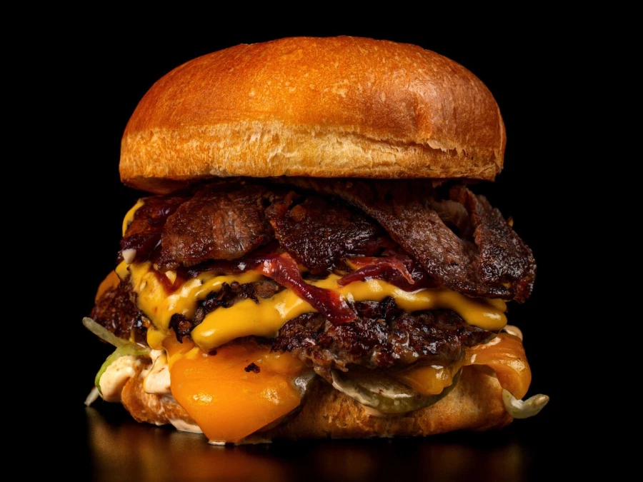 Двойной биф с беконом