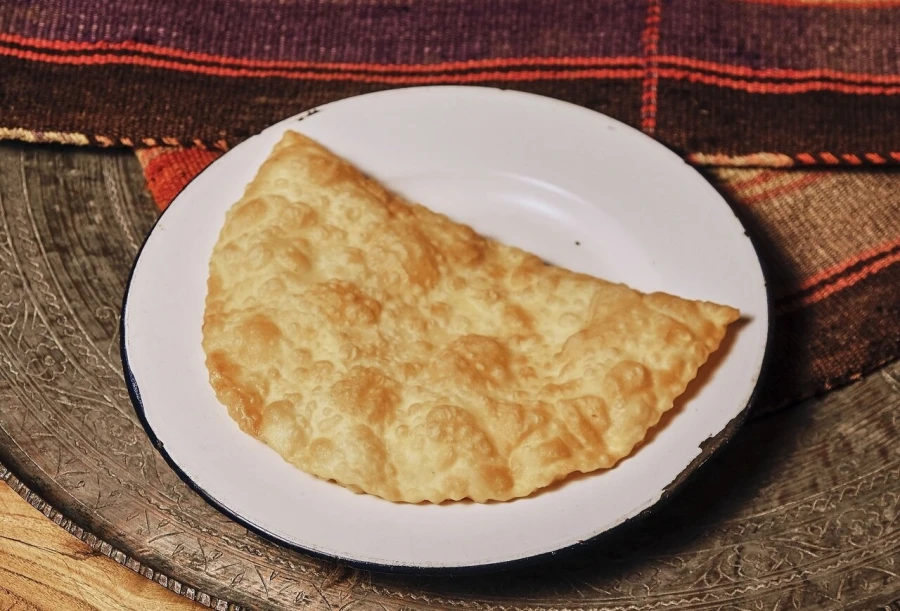 Чебурек с сыром