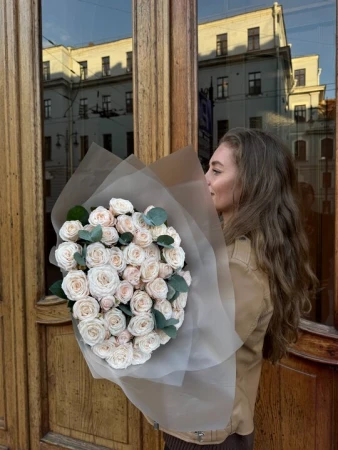 Букет M нежно-розовые пионовидные розы 40 см
