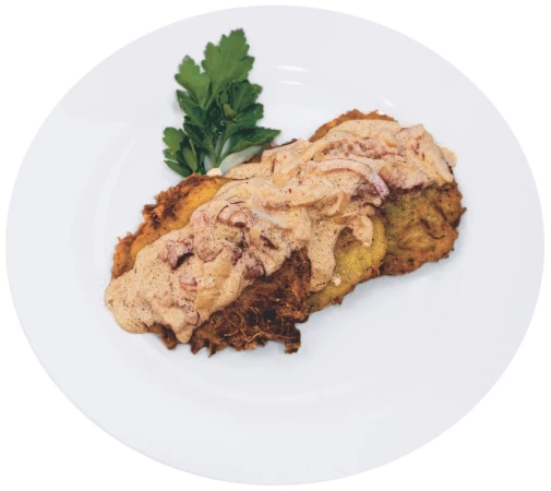 Драники с грибами в сливочном соусе