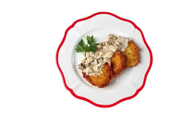Драники с куриным жюльеном
