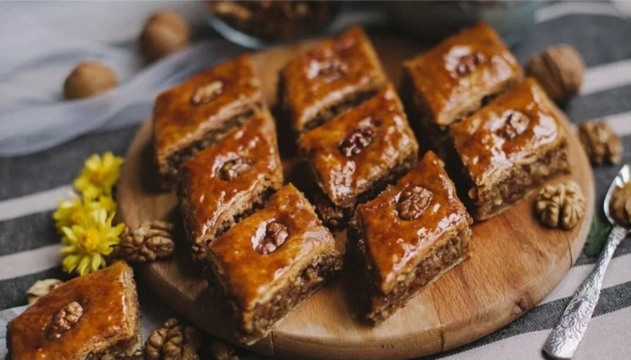 Пахлава с грецким орехом 1шт