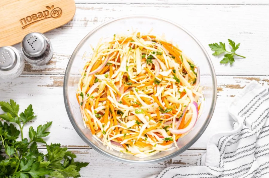Салат из свежей капусты