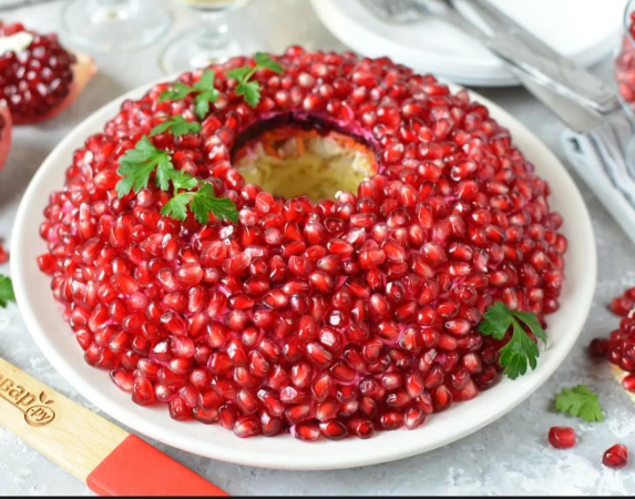 Салат "Гранатовый"