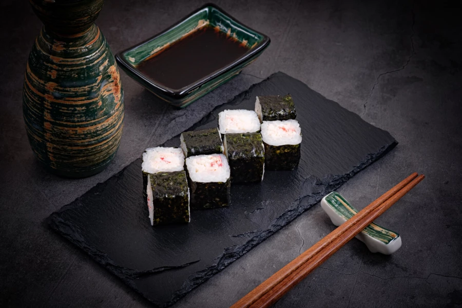 Ролл с крабом