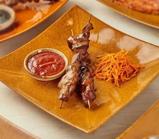 Шашлычки по-Сингапурски Чар-Сиу с кисло-сладкий