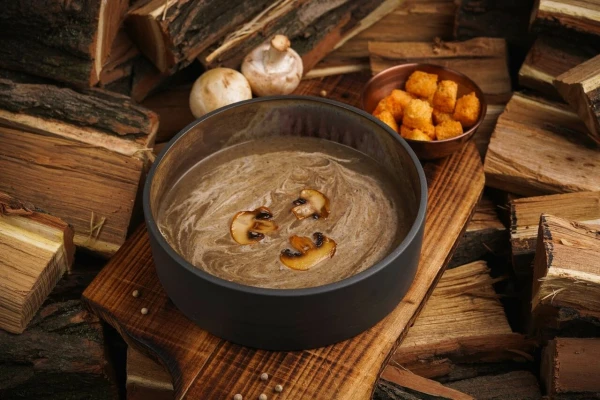 Крем-суп грибной с крутонами