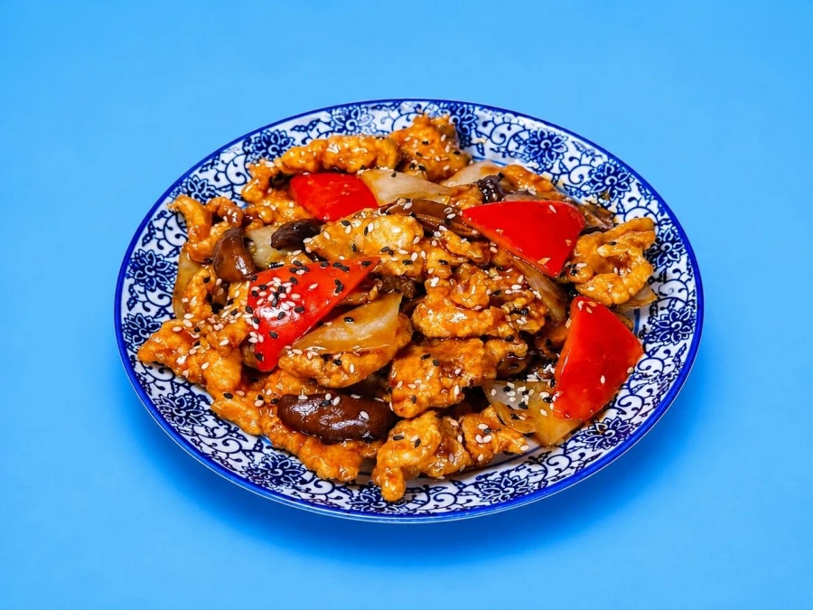 Курица с овощами в соусе терияки