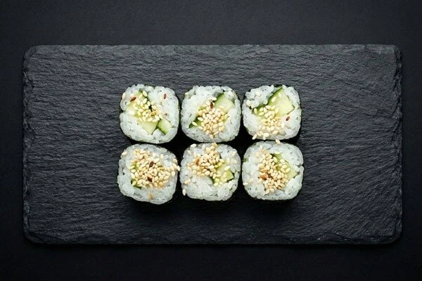 МАКИ С ОГУРЦОМ (УВЕЛИЧЕННАЯ НАЧИНКА) 120гр