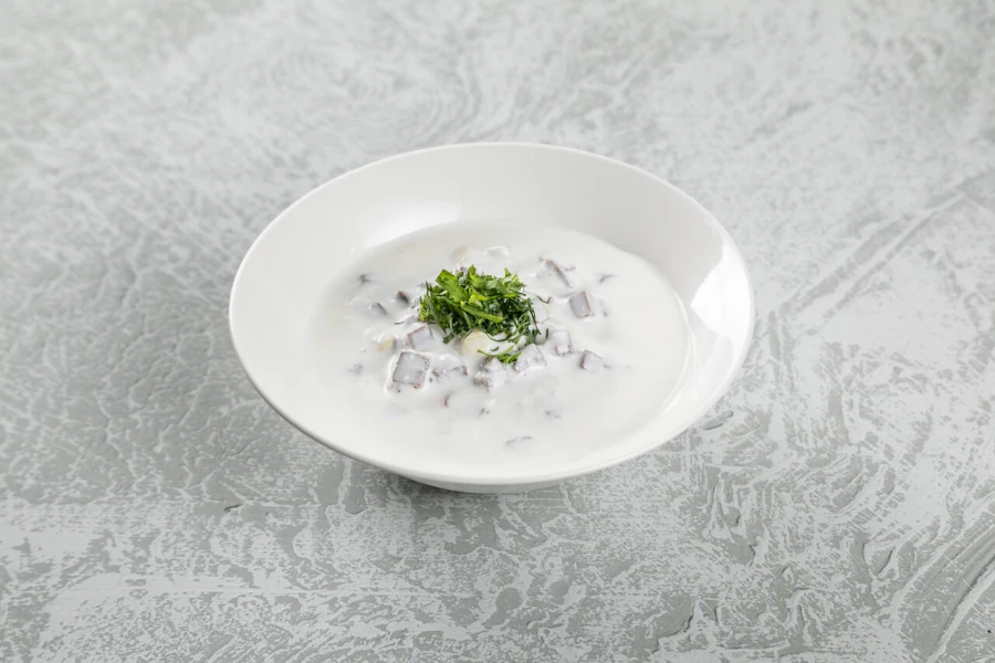 Окрошка на мацони с говядиной