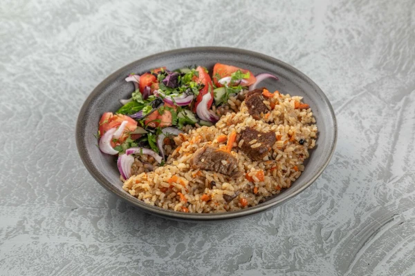 Плов с говядиной и овощами