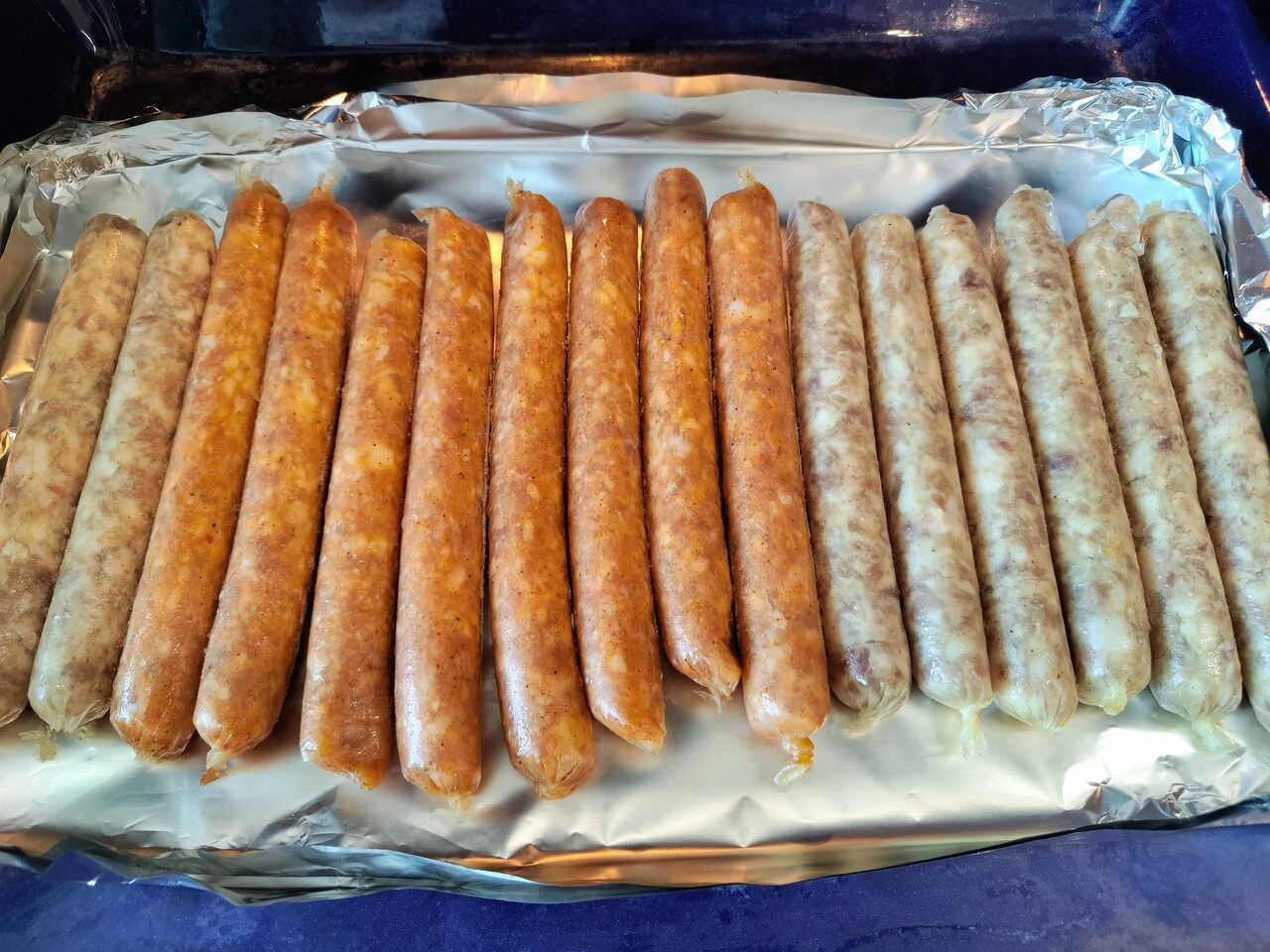 Колбаски для жарки Куриные с паприкой