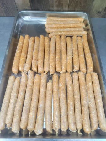 Колбаски для жарки Куриные с паприкой