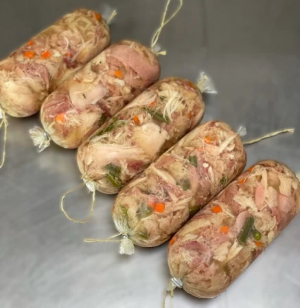 Курочка с овощами заливное