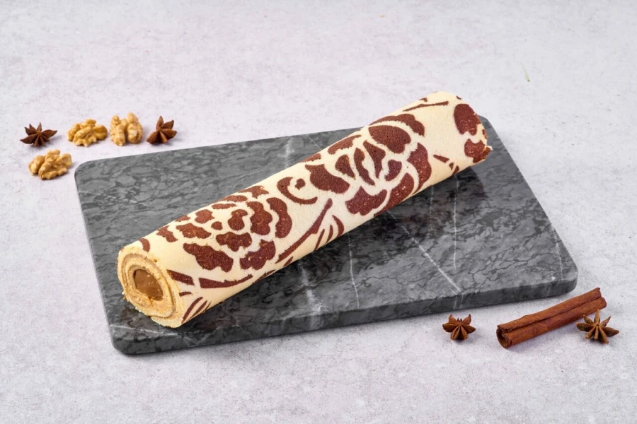 Кофейный рулет с карамелью
