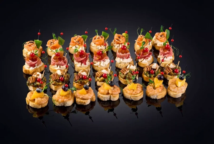 Сет из брускетт «Claus party», 28 шт