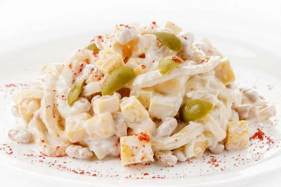 Салат из кальмаров