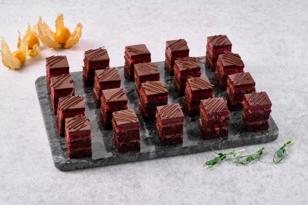 Пирожные «Прага», 20 шт