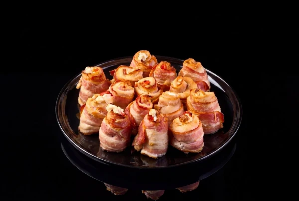 Куриные рулетики в беконе 750 гр.
