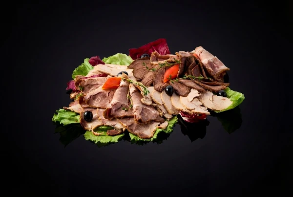 Мясные деликатесы