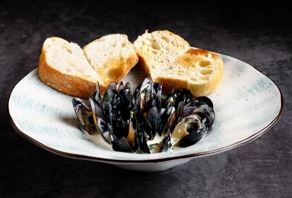 Соте из мидий в соусе Blue Cheese