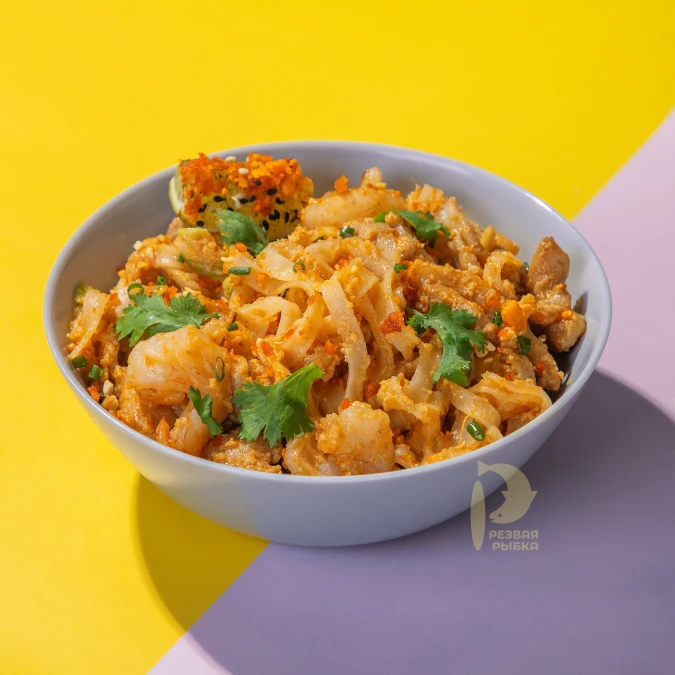 Пад-тай с креветкой и курицей