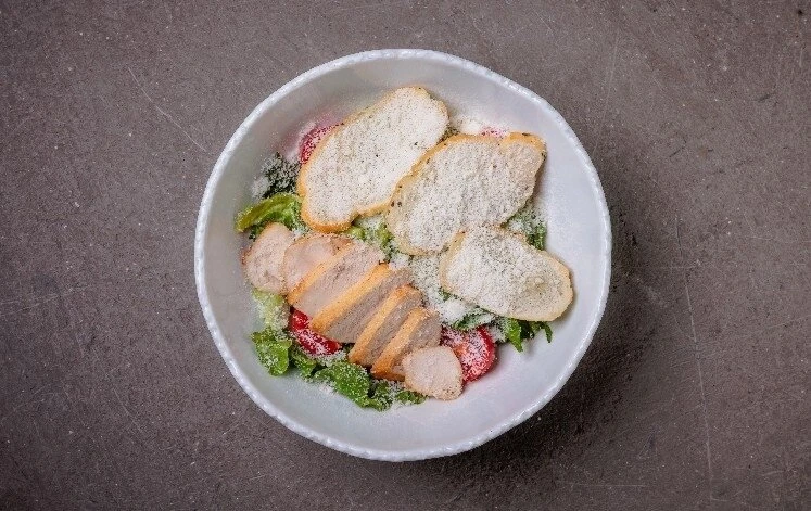 Цезарь с курицей