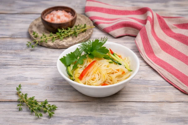 С фунчозой и овощами
