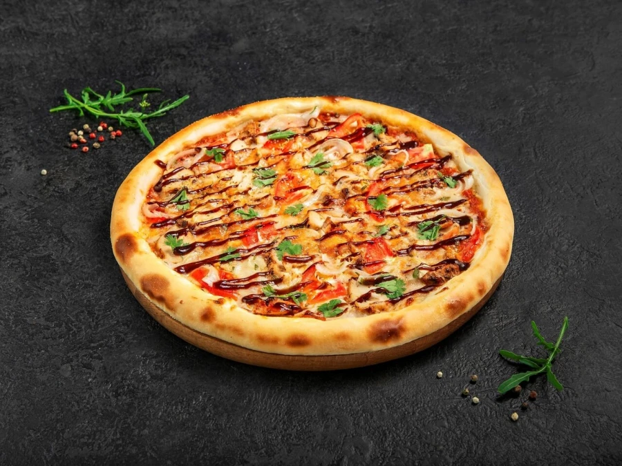 Пицца мясная барбекю 30 см.