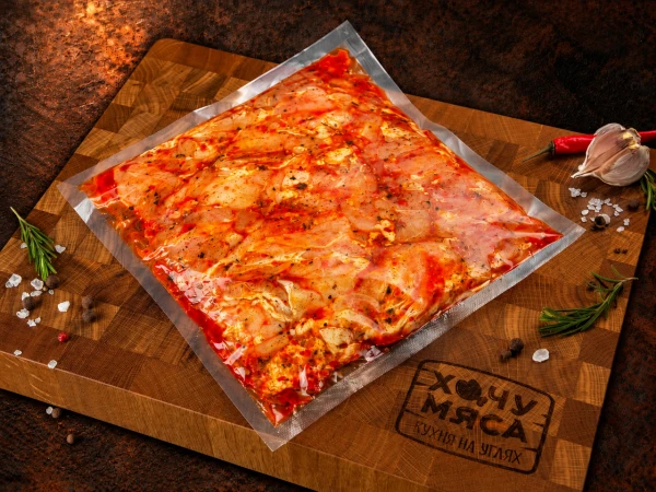 Шашлык маринованный из куриного филе бедра
