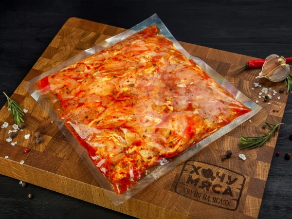 Шашлык маринованный из куриного филе бедра