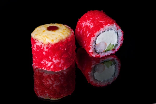 Запеченная калифорния с королевской креветкой