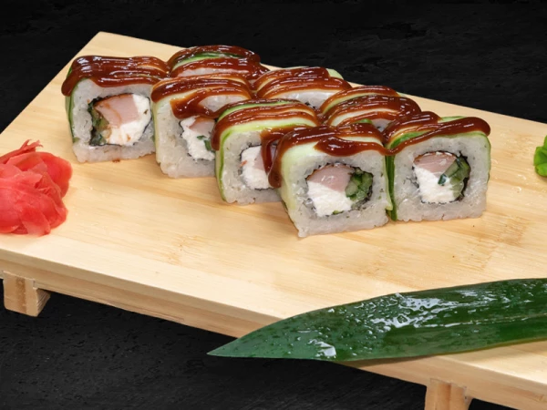 Ролл с копченой курицей