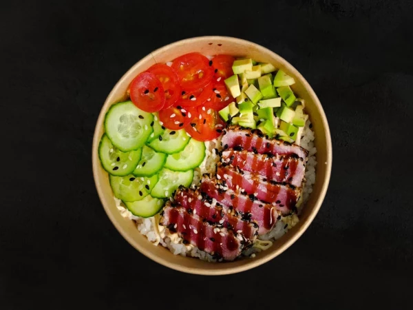 Боул с тунцом 