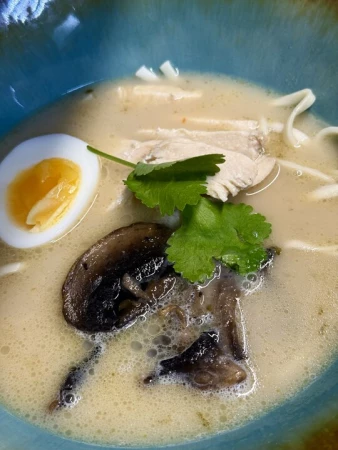 Рамен Том Кха с курицей