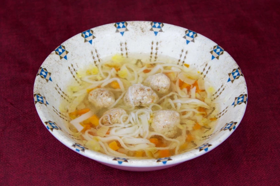 Суп с фрикадельками