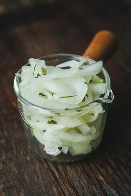 Маринованный лук, 150 г.