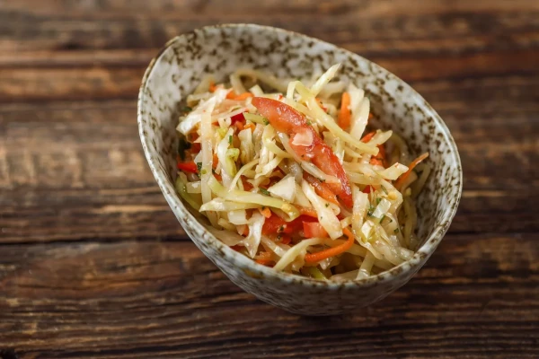 Салат "Капустный с свежими овощами"