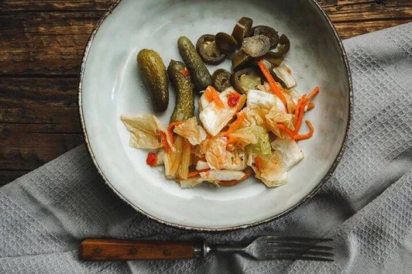 Салат "Острая азиатская закуска из соленьев"