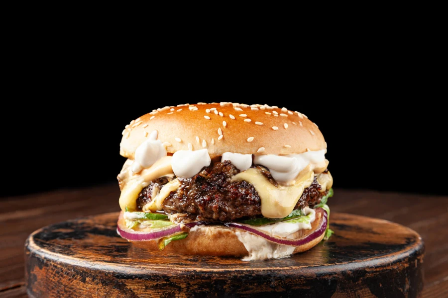 TRUFEL BURGER. ЧТО-ТО НА БОГАТОМ
