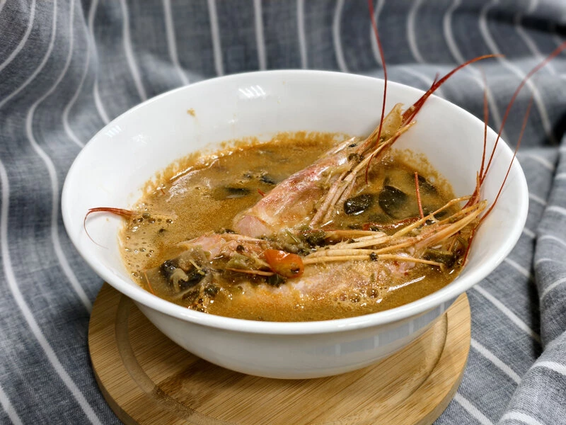 Том Ям с лангустинами