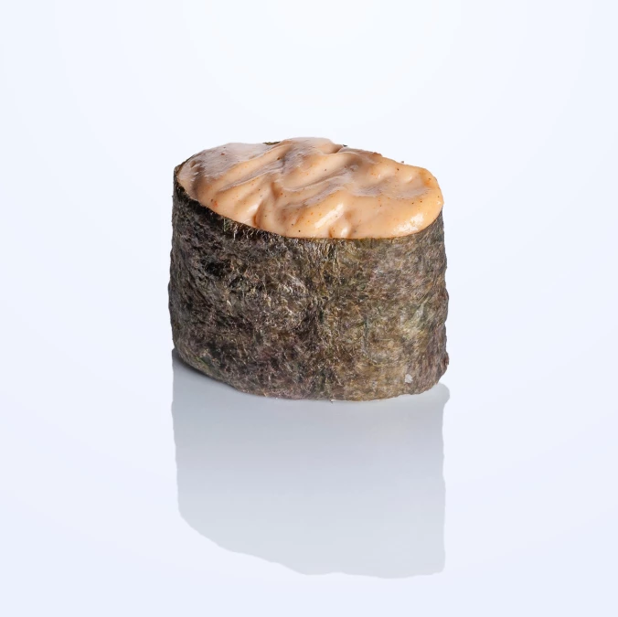 Гункан "Лосось спайси"