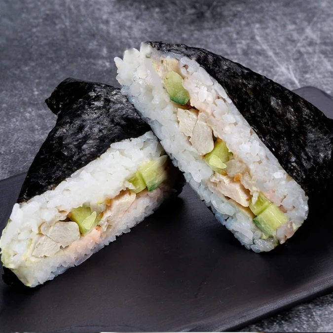 Онигири с курицей