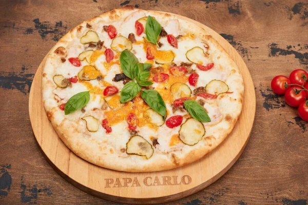 Пицца Альфредо с копченой курицей и белыми грибами