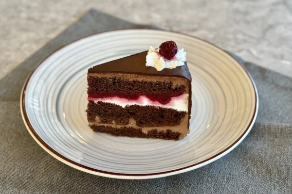 Домашний торт Вишня-шоколад 